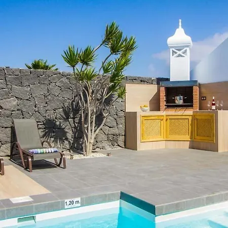 Vila Playa Blanca Sleeps 8 Pool Air Con Wifi Playa Blanca (Lanzarote)