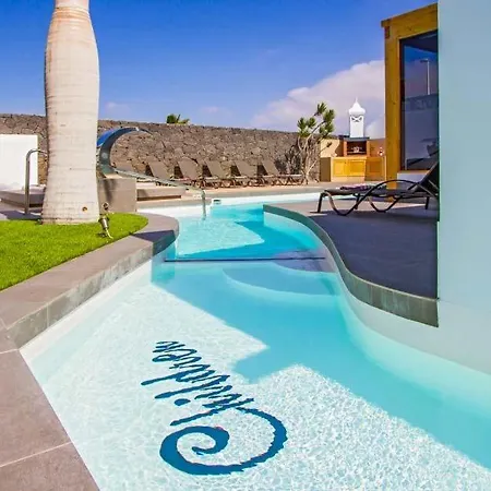 Vila Playa Blanca Sleeps 8 Pool Air Con Wifi
